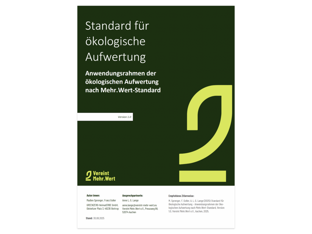 Das Bild zeigt das Titelblatt des Standards für ökologische Aufwertung